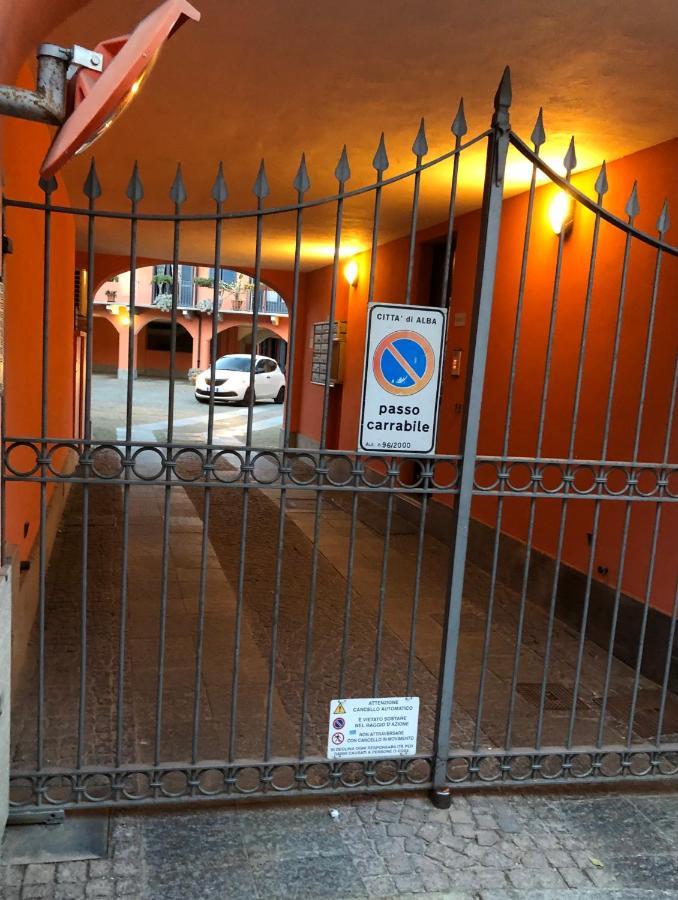 Casa Da Gio', Incantevole, Nel Cuore Di Alba, Con Posto Auto Gratuito. Alba (Piedmont) Exterior foto