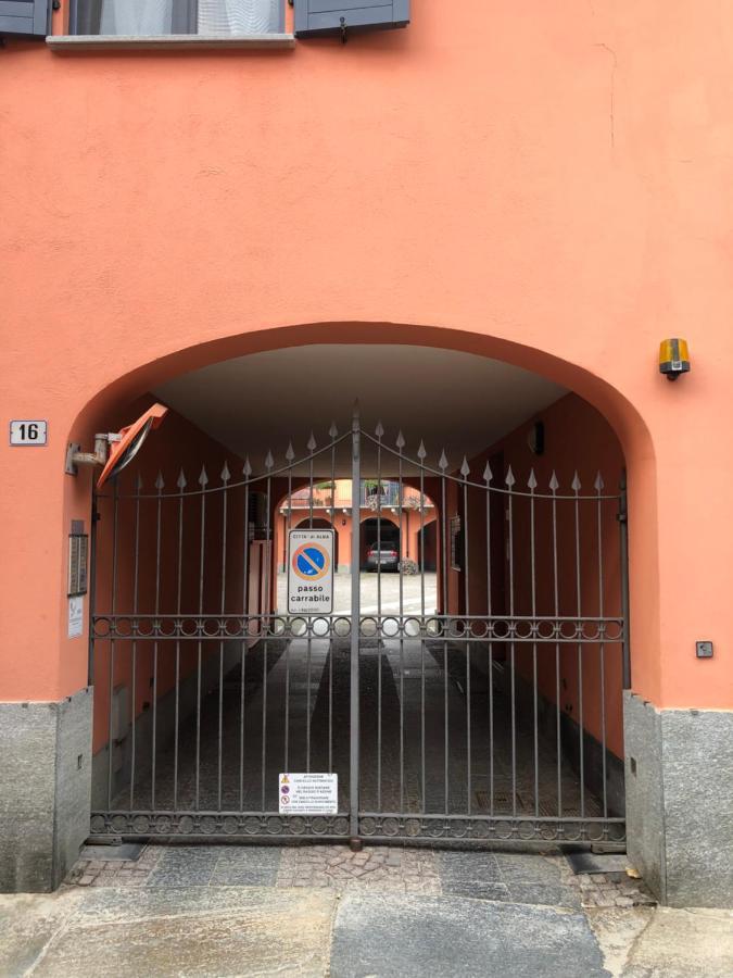Casa Da Gio', Incantevole, Nel Cuore Di Alba, Con Posto Auto Gratuito. Alba (Piedmont) Exterior foto